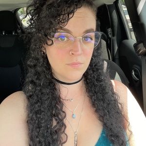 Meet your Posher, Haylie